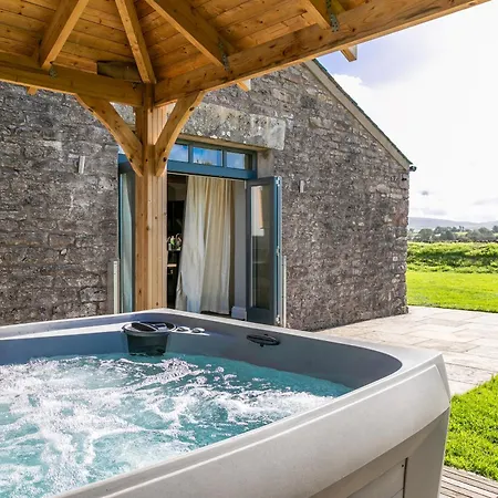 Brockram & Keld Barns