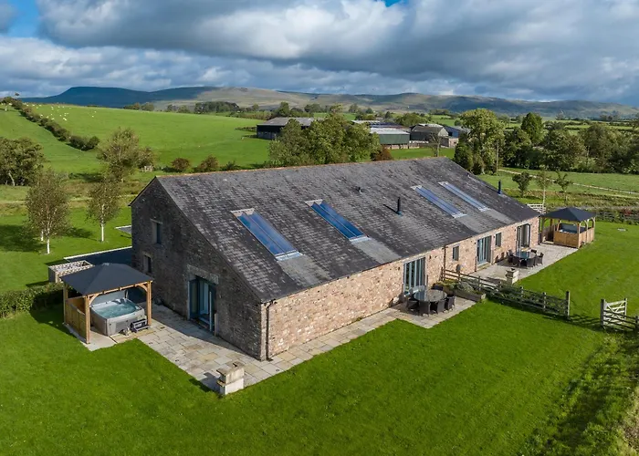 Brockram & Keld Barns Holiday home